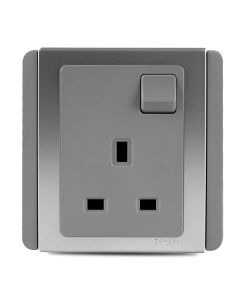 neo-3-pin-flat-switched-socket